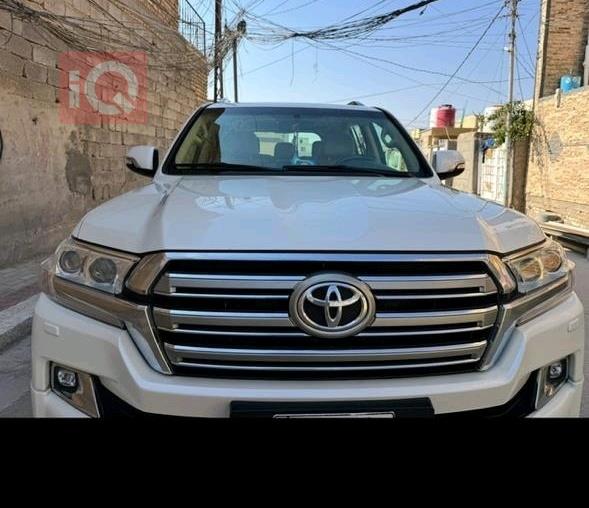 تويوتا لاندكروزر